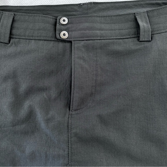 COLUMBIA Women's Omni Shade Gray Skorts Size 14 - Picture 3 of 14